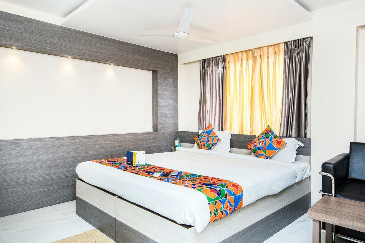 Fabhotel Shivangan Kolkata Airport - Fully Vaccinated Staff Exterior photo